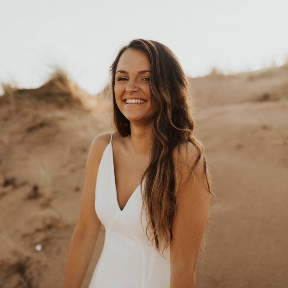 Meet your Posher, Holly